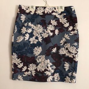 Floral print skirt